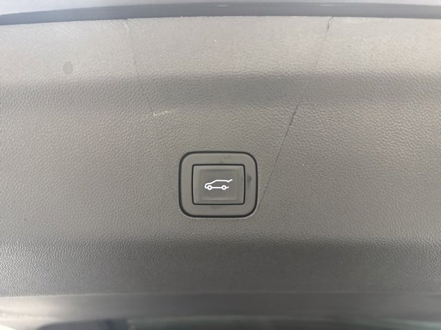 New 2026 Chevrolet Suburban High Country image 34