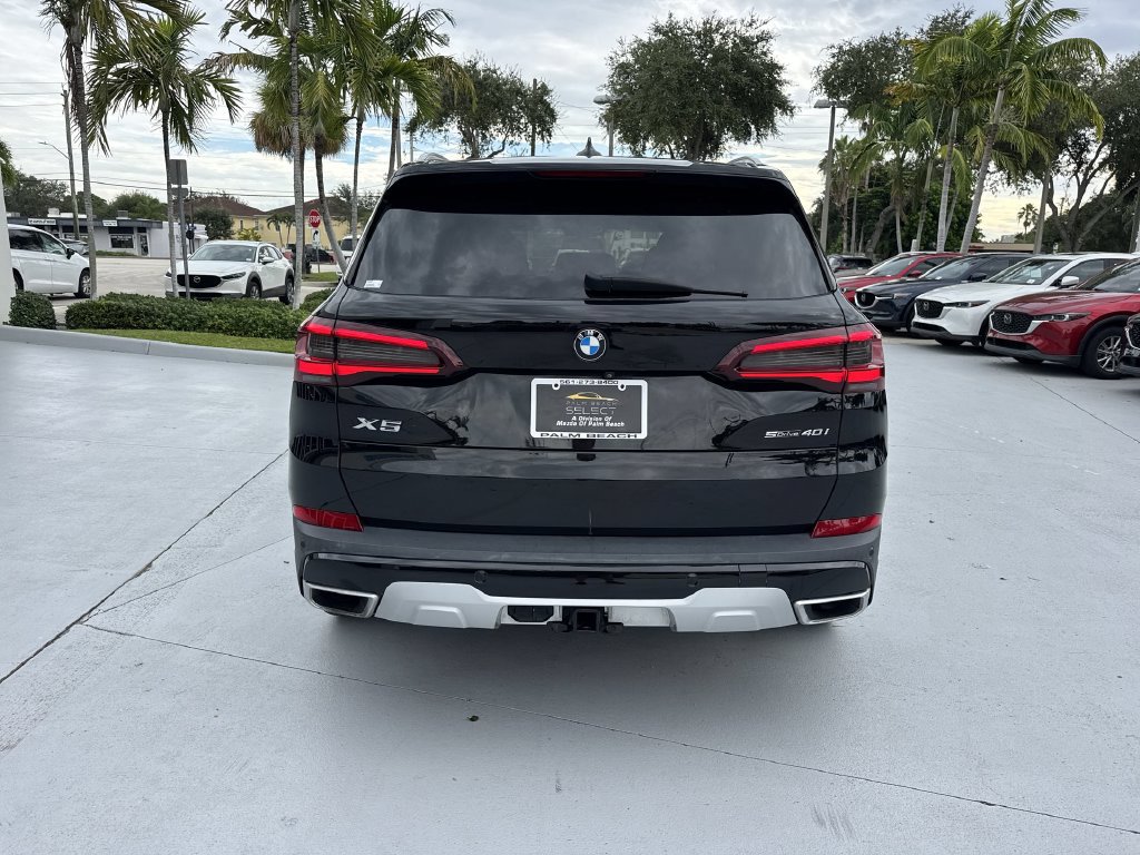 Used 2021 BMW X5 sDrive40i w/ Premium Package RWD image 2
