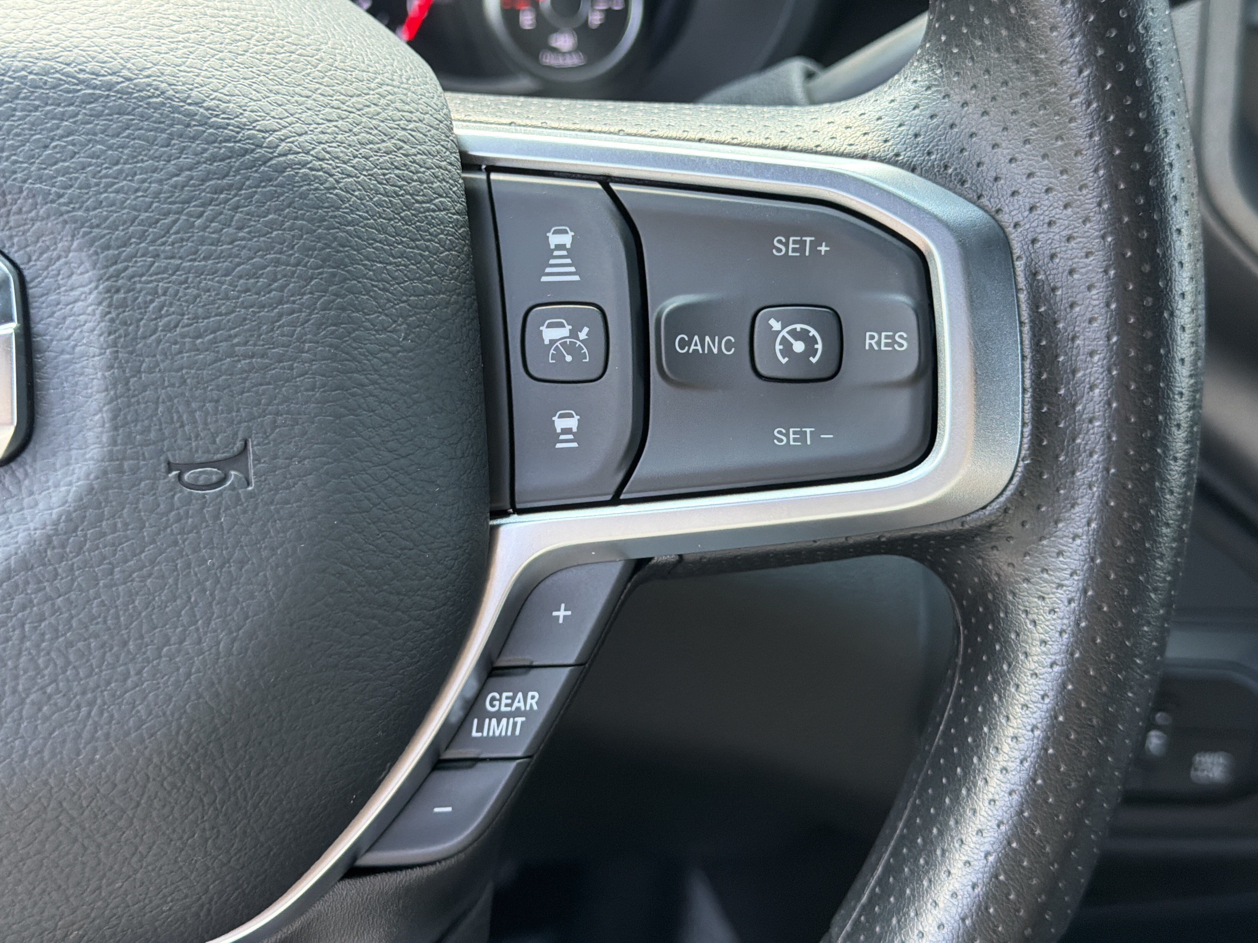 New 2026 RAM 5500 Tradesman w/ Chrome Appearance Group AWD/4WD image 25