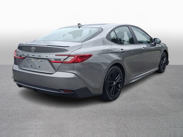 Used 2025 Toyota Camry SE FWD image 4