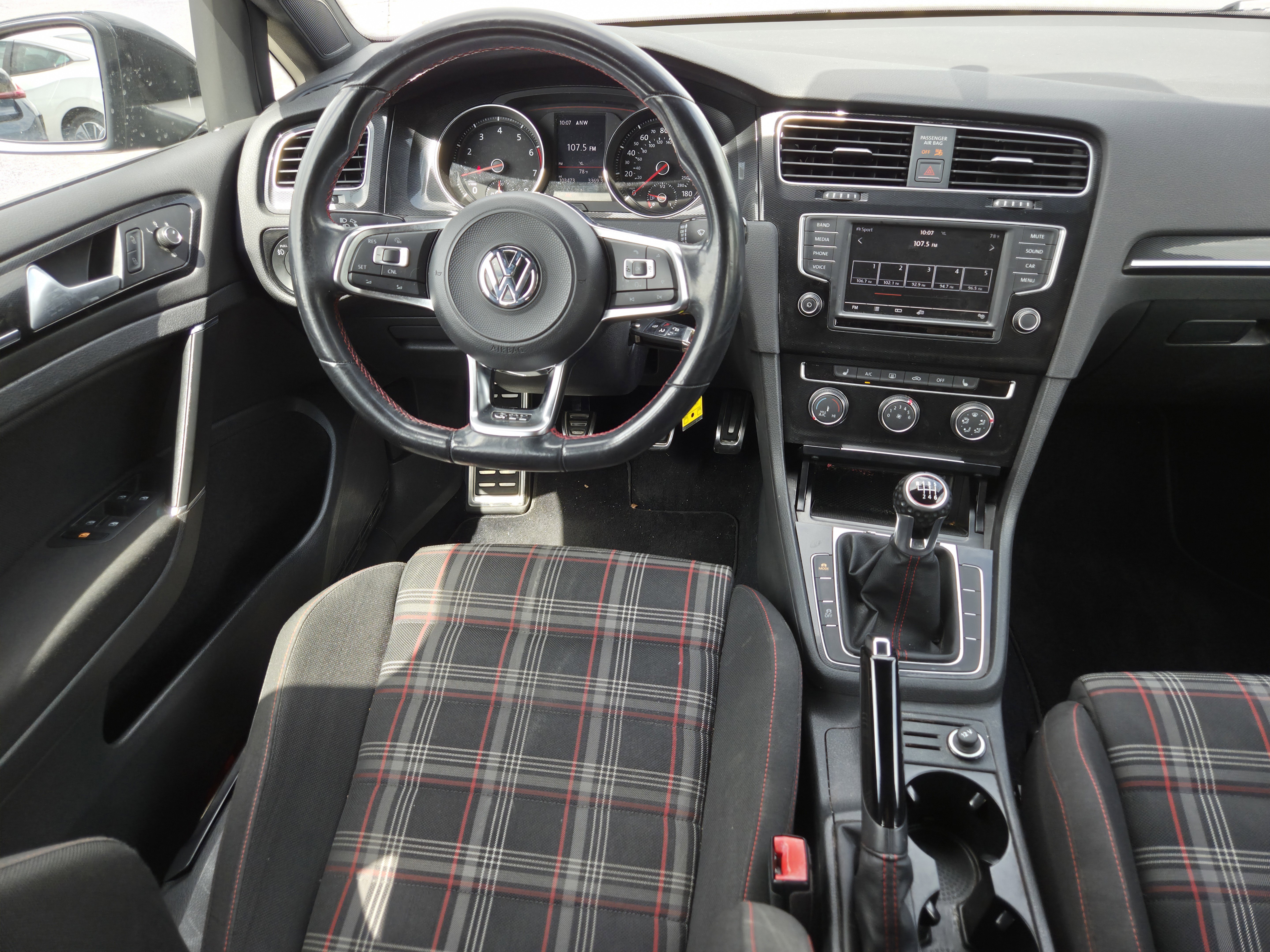 Used 2017 Volkswagen GTI Autobahn FWD image 7