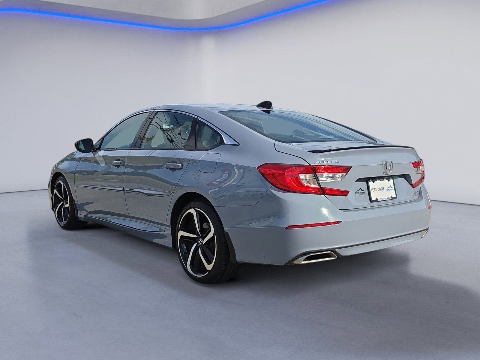 Used 2022 Honda Accord Sport image 3