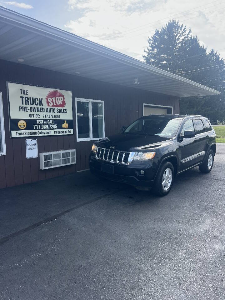 Used 2012 Jeep Grand Cherokee Laredo w/ Laredo E Group AWD/4WD image 1