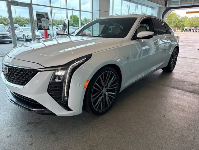 Used 2025 Cadillac CT5 Premium Luxury RWD image 3