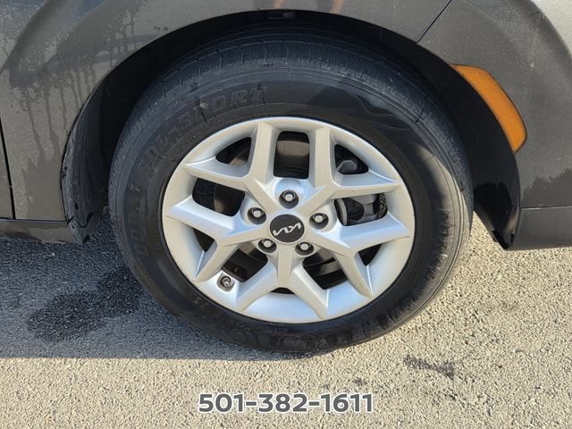 Used 2024 Kia Soul LX w/ Option Group 015 FWD image 18