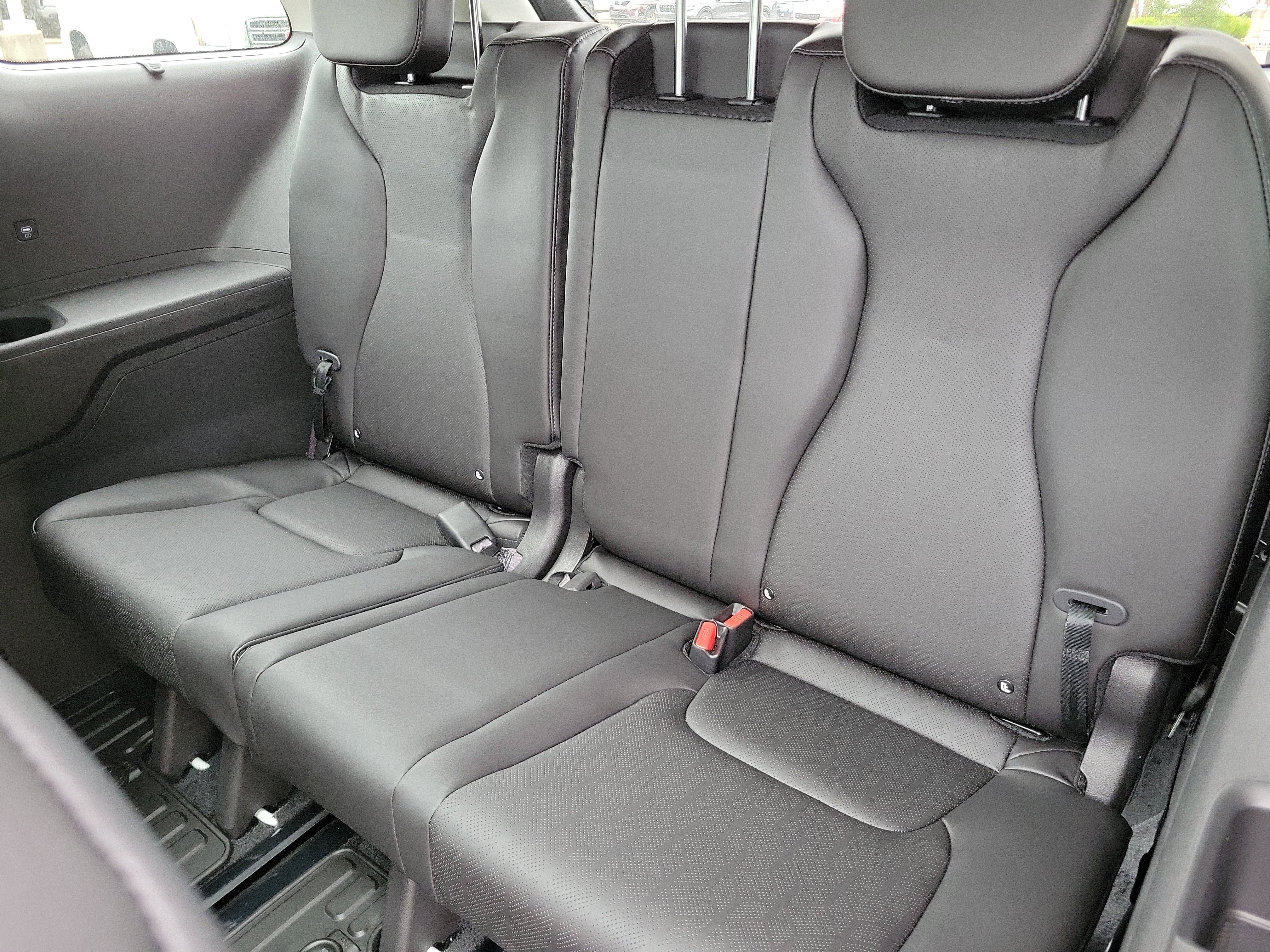 New 2026 Kia Carnival SX image 8