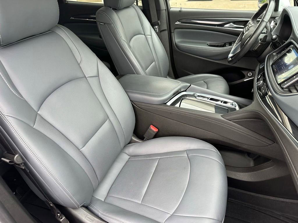 Used 2023 Buick Enclave Essence w/ LPO, Floor Liner Package FWD image 18