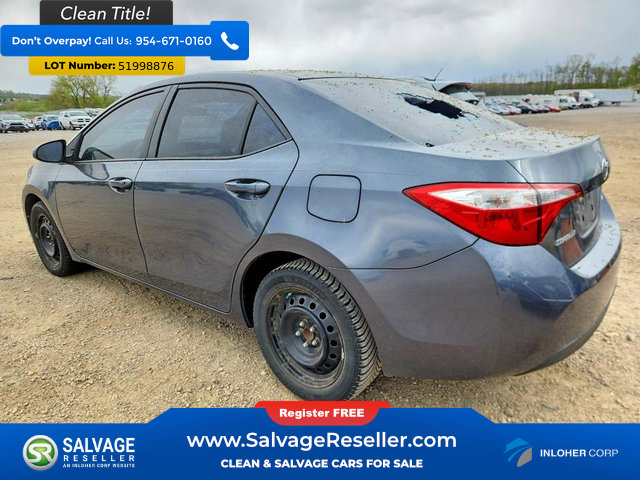 Used 2015 Toyota Corolla LE FWD image 3