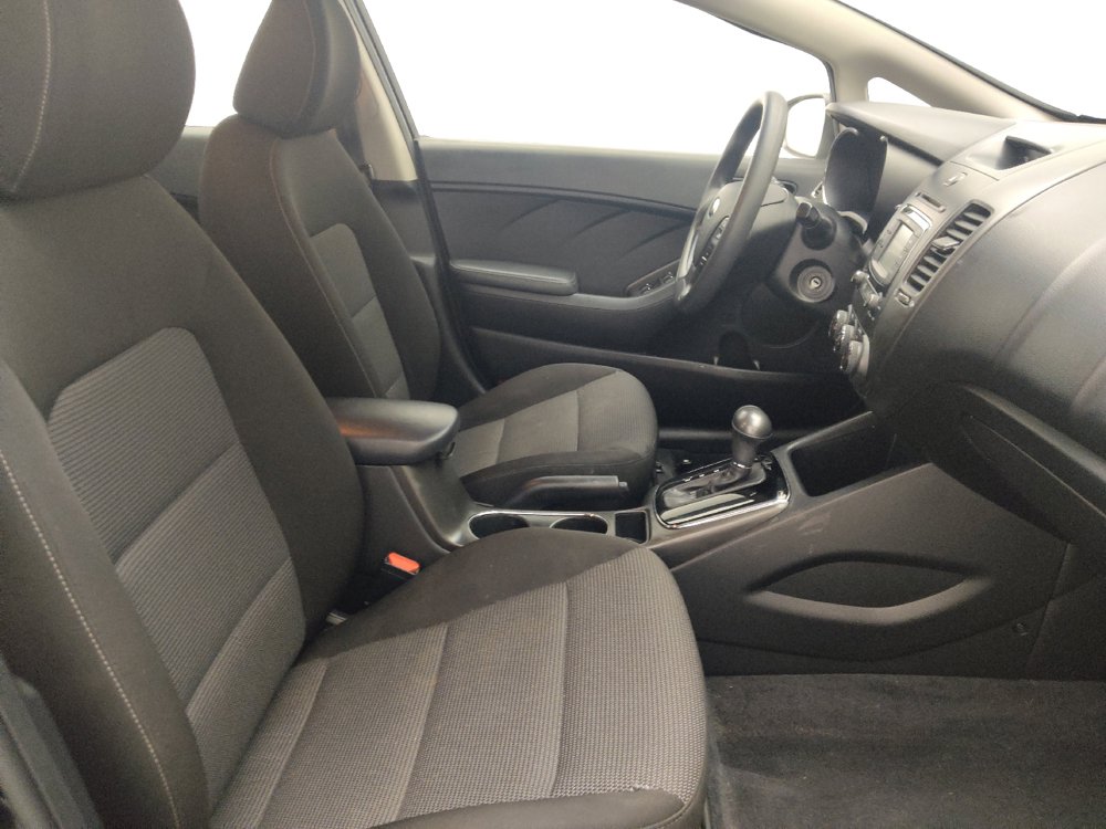 Used 2017 Kia Forte LX FWD image 21