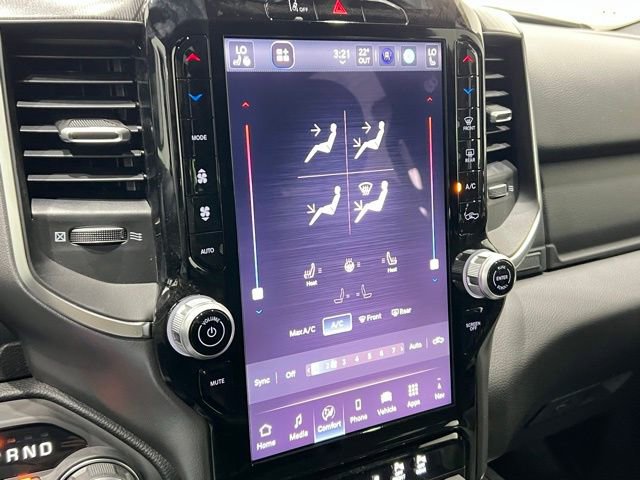 New 2026 RAM 1500 4x4 Crew Cab image 37