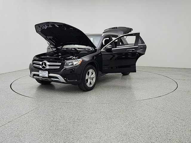 Used 2018 Mercedes-Benz GLC 300 4MATIC image 9