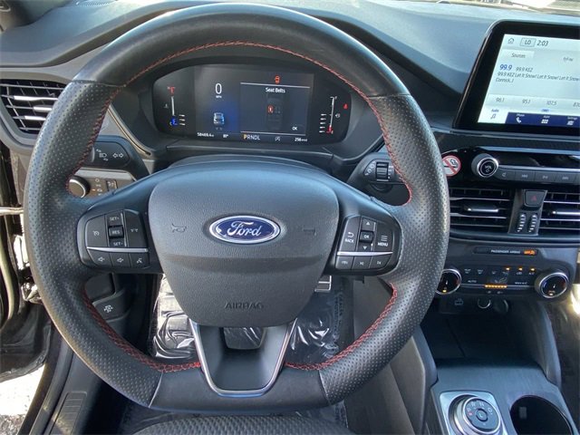 Used 2023 Ford Escape ST-Line image 25