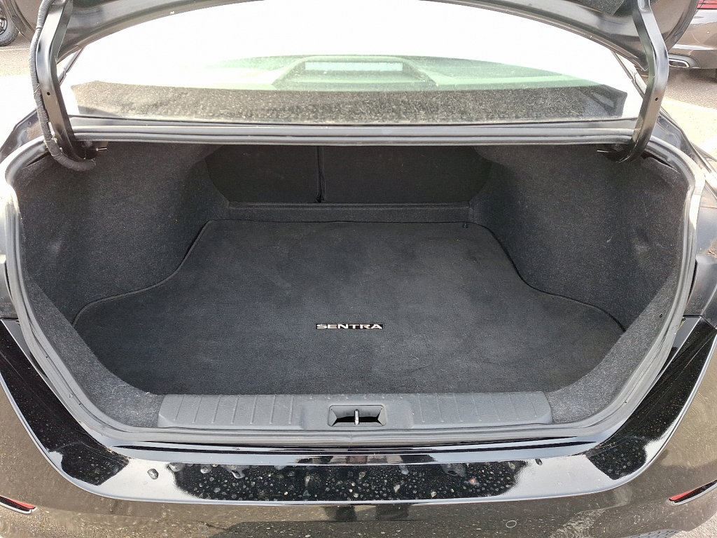 Used 2021 Nissan Sentra SV image 16