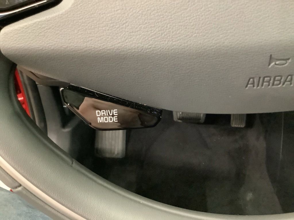 Certified 2025 Kia Niro EX FWD image 22