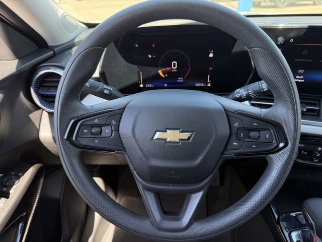 Used 2025 Chevrolet Trax LT image 15