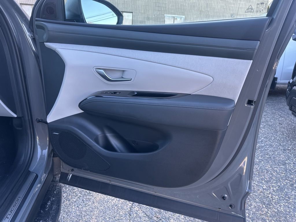 Used 2025 Hyundai Tucson Limited image 23