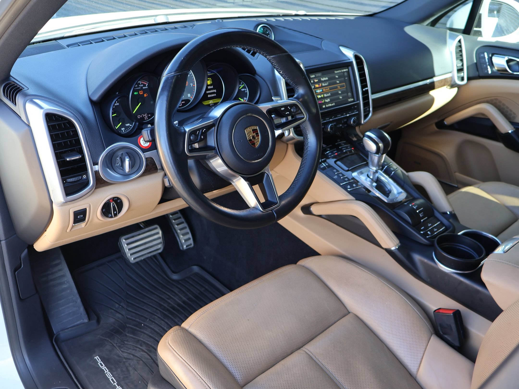 Used 2016 Porsche Cayenne S AWD/4WD image 4