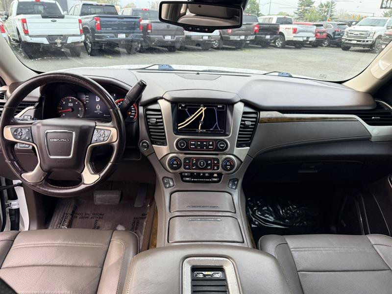 Used 2016 GMC Yukon XL Denali w/ Open Road Package AWD/4WD image 27