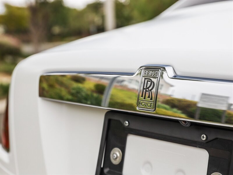 Used 2012 Rolls-Royce Ghost RWD image 15