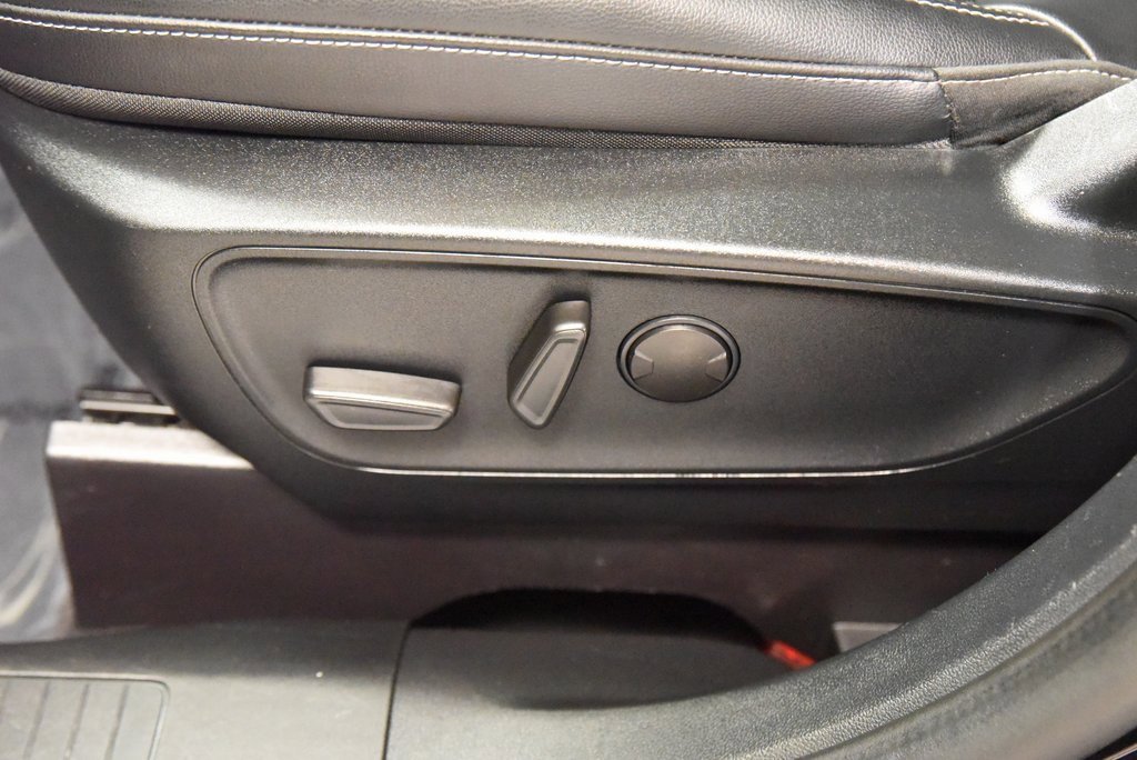 Used 2021 Ford Escape SEL image 16