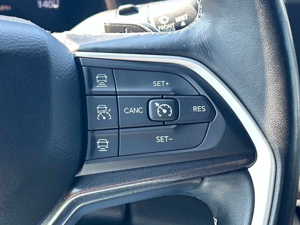 Used 2021 Jeep Grand Cherokee L Laredo AWD/4WD image 22