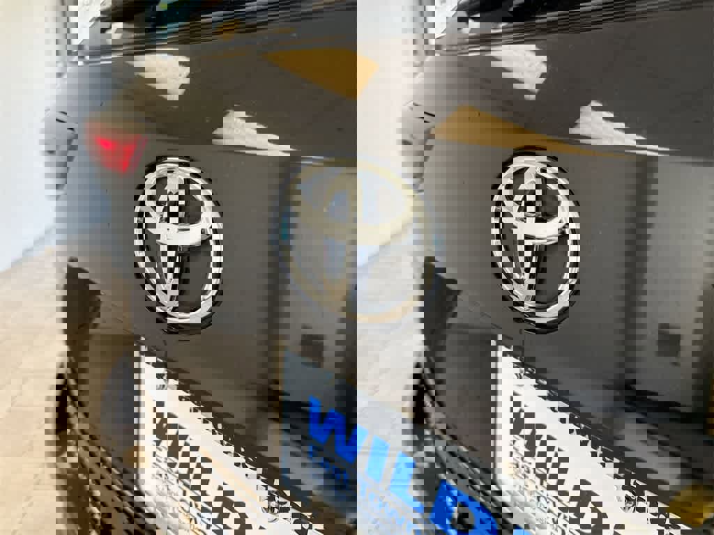 Used 2022 Toyota Highlander XLE image 12