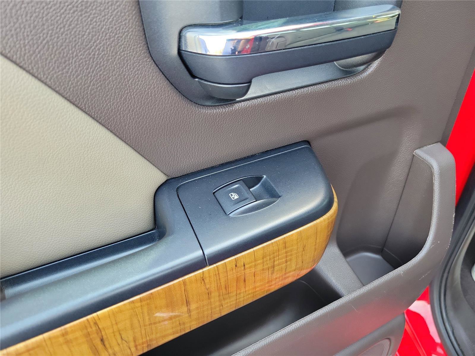 Used 2017 GMC Sierra 1500 SLT image 16