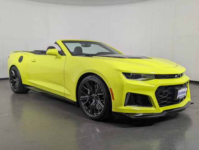 Used 2020 Chevrolet Camaro ZL1 RWD image 2