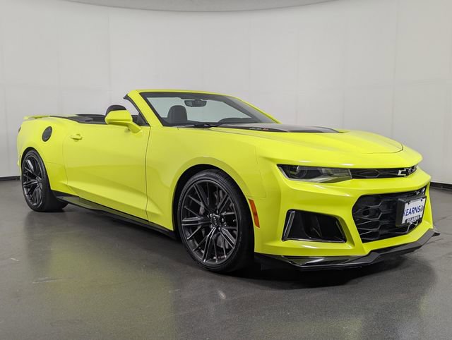 Used 2020 Chevrolet Camaro ZL1 RWD image 2