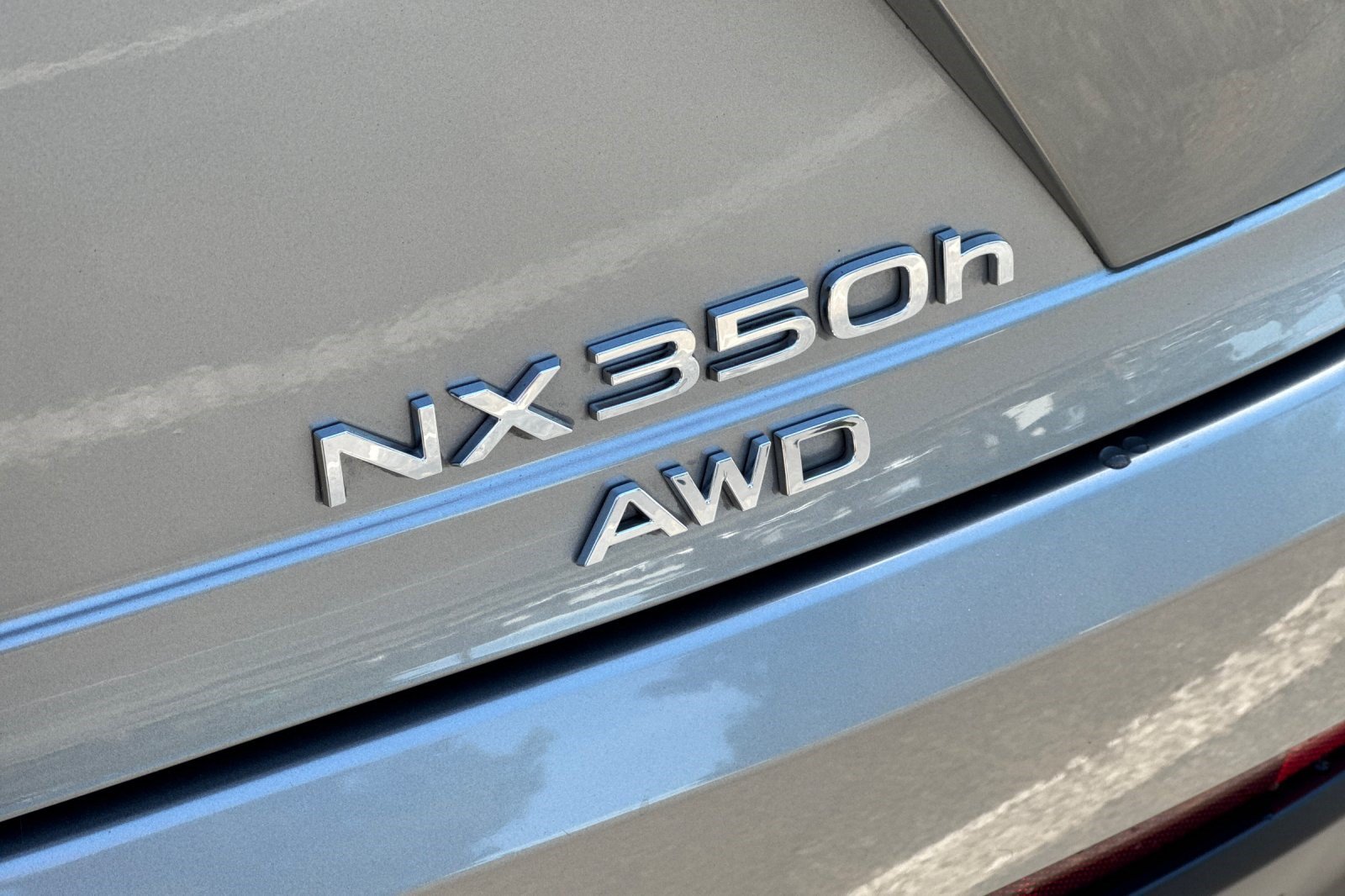 Certified 2026 Lexus NX 350h AWD w/ Accessory Package (2T) image 38