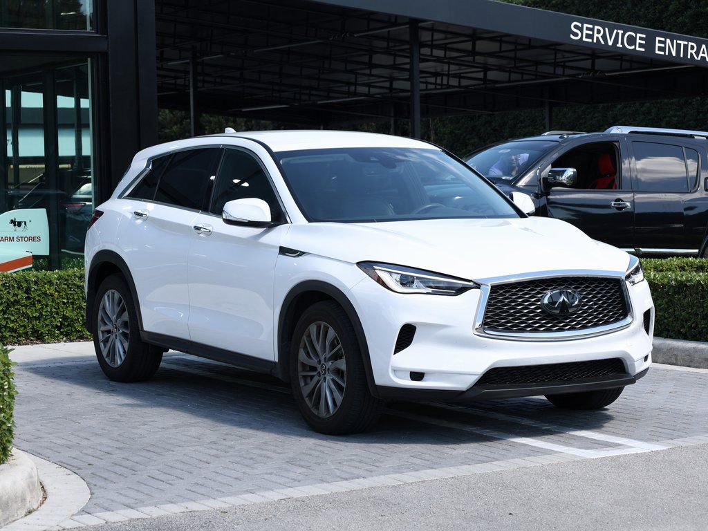 Certified 2025 INFINITI QX50 Pure AWD/4WD image 2