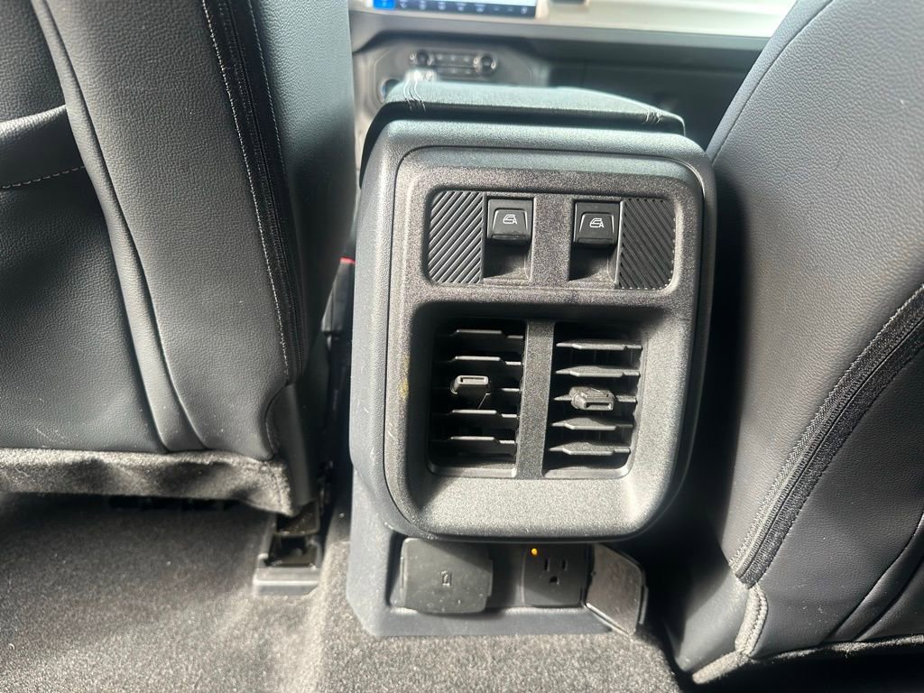 Used 2025 Ford Bronco Outer Banks image 10