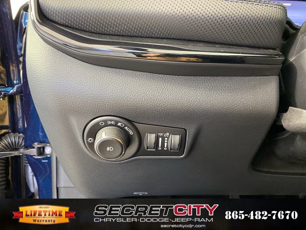 New 2026 Jeep Compass Latitude image 15