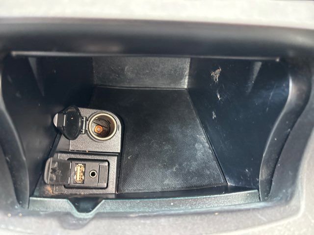 Used 2015 Toyota Camry SE FWD image 27