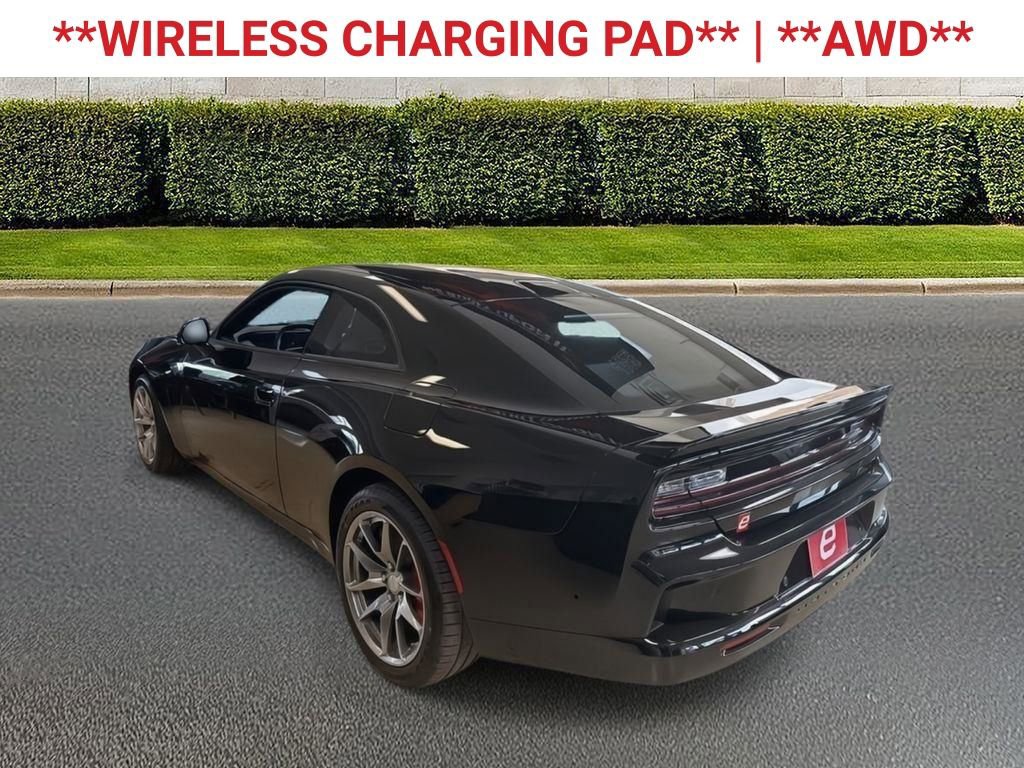 Used 2025 Dodge Charger R/T Scat Pack w/ Track Pack image 6