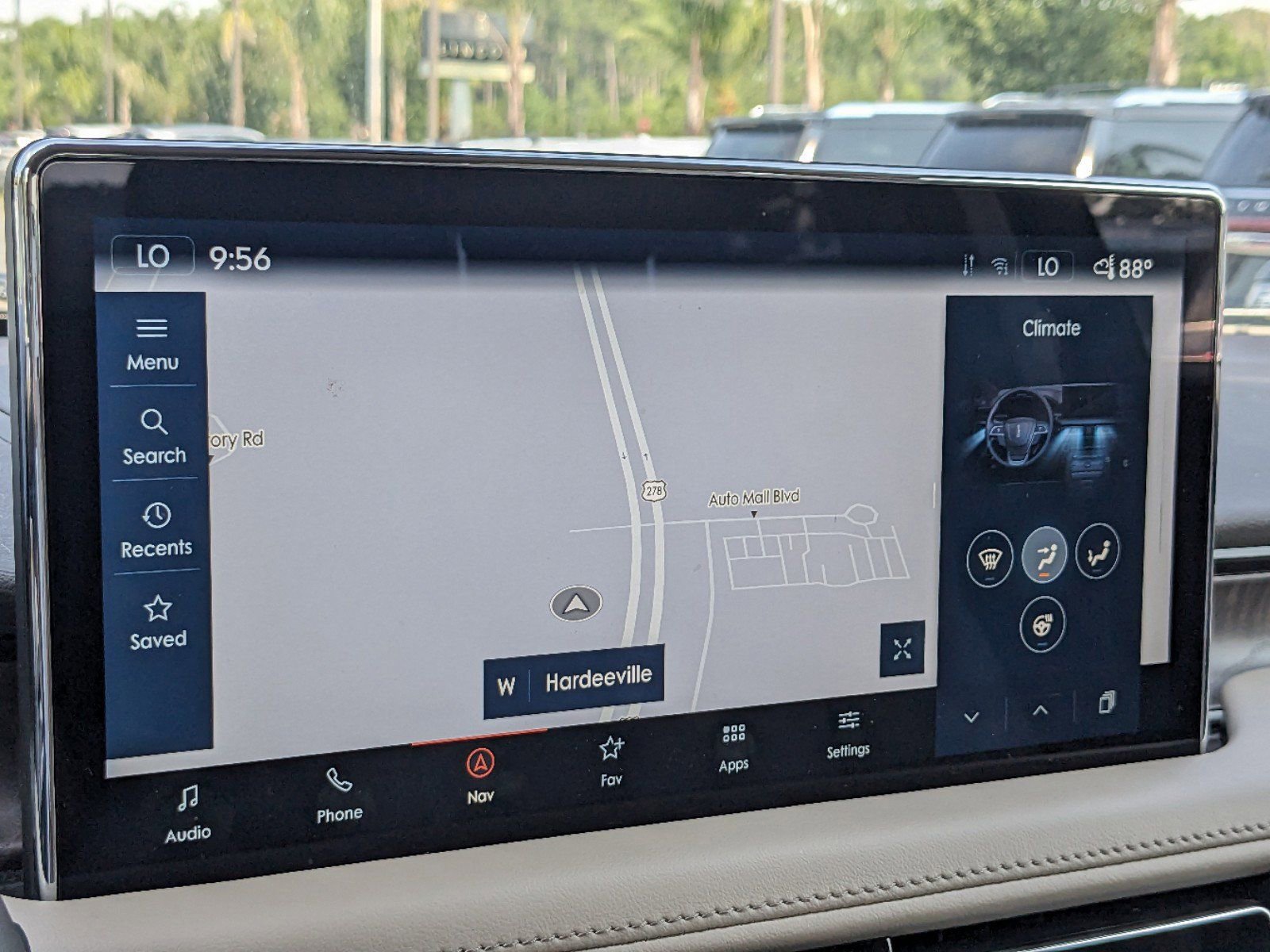 Certified 2023 Lincoln Nautilus Reserve w/ Equipment Group 202A image 24