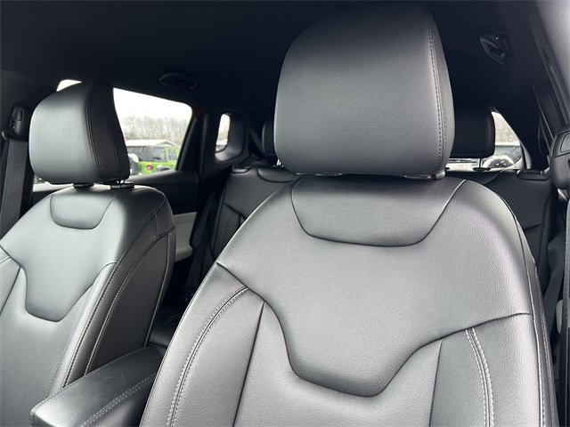 New 2025 Jeep Compass Limited image 11