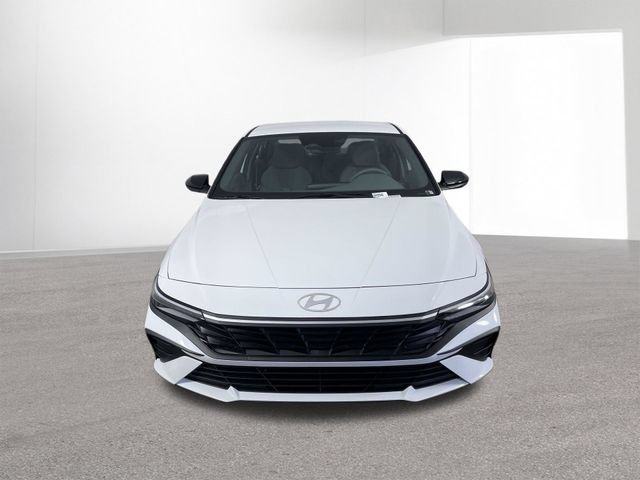 New 2026 Hyundai Elantra Sport FWD image 15