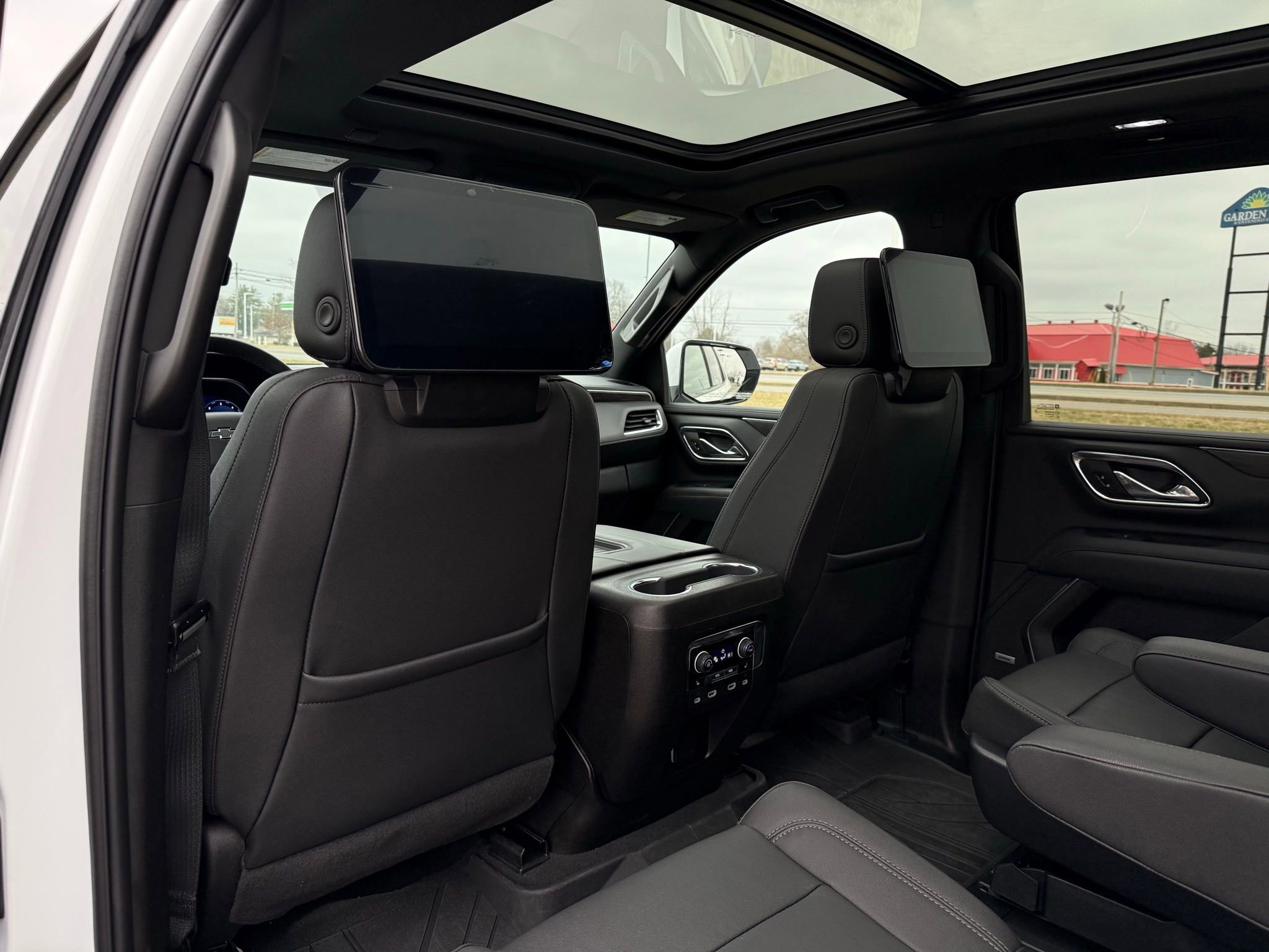 Used 2023 Chevrolet Tahoe Z71 image 46