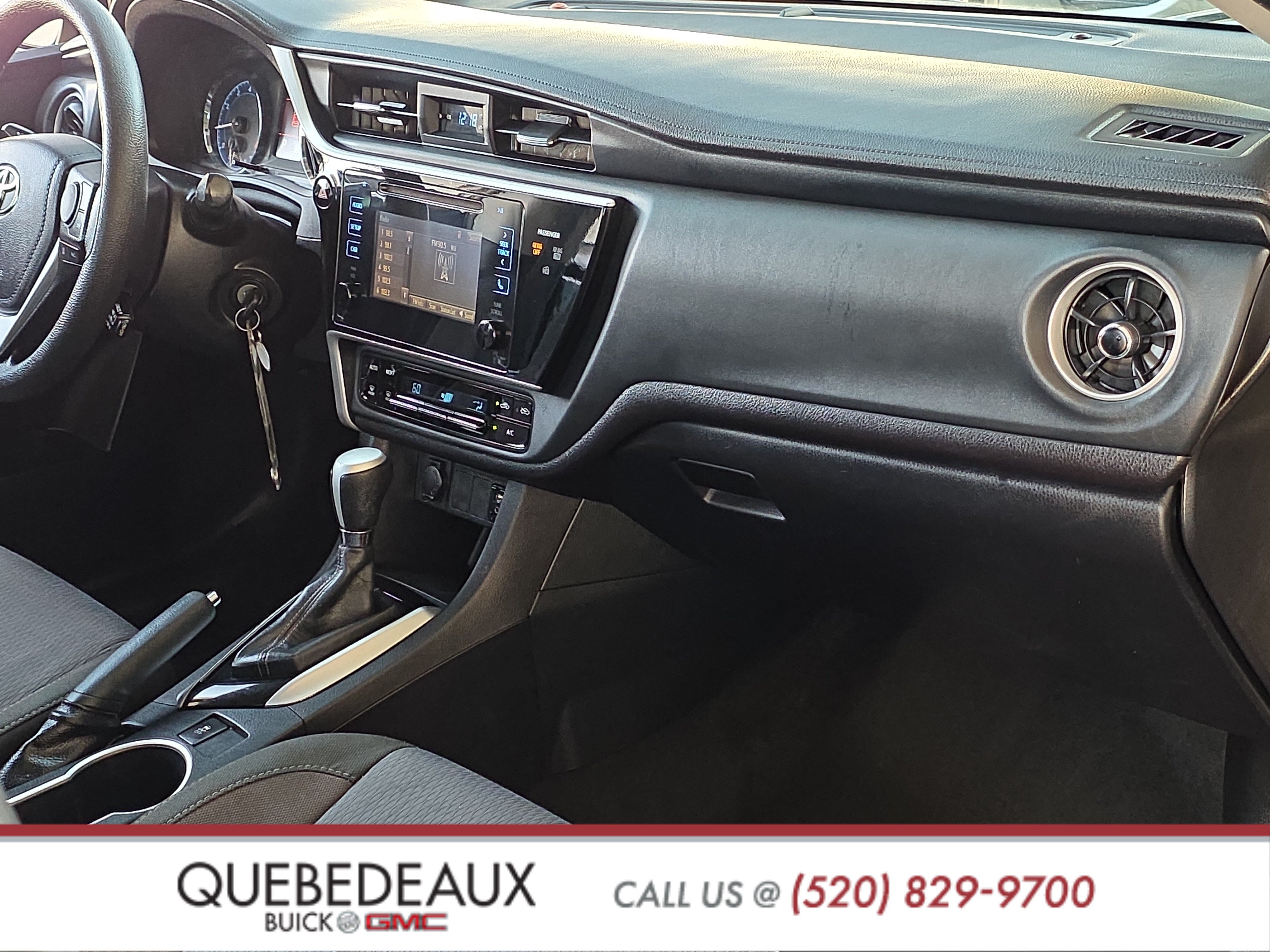Used 2017 Toyota Corolla LE w/ Carpet Mat Package (TMS) FWD image 26