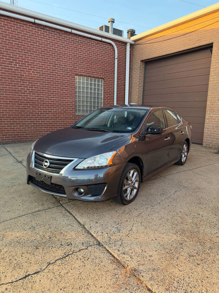 Used 2013 Nissan Sentra SR image 2