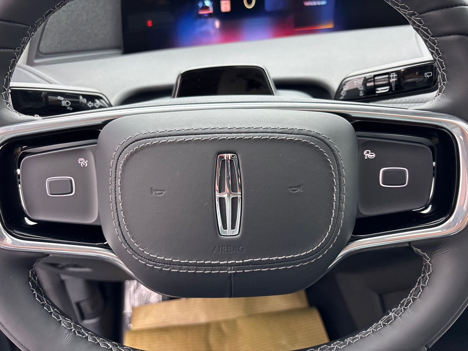 New 2026 Lincoln Navigator Reserve AWD/4WD image 15