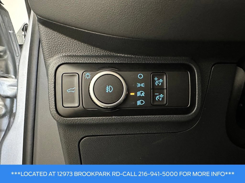 Used 2025 Ford Explorer Active w/ Active Comfort Package AWD/4WD image 11