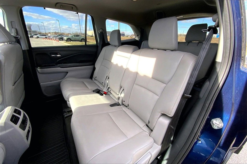Used 2017 Honda Pilot Touring image 20