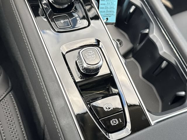 New 2026 Volvo XC90 B6 Core w/ Protection Package AWD/4WD image 17
