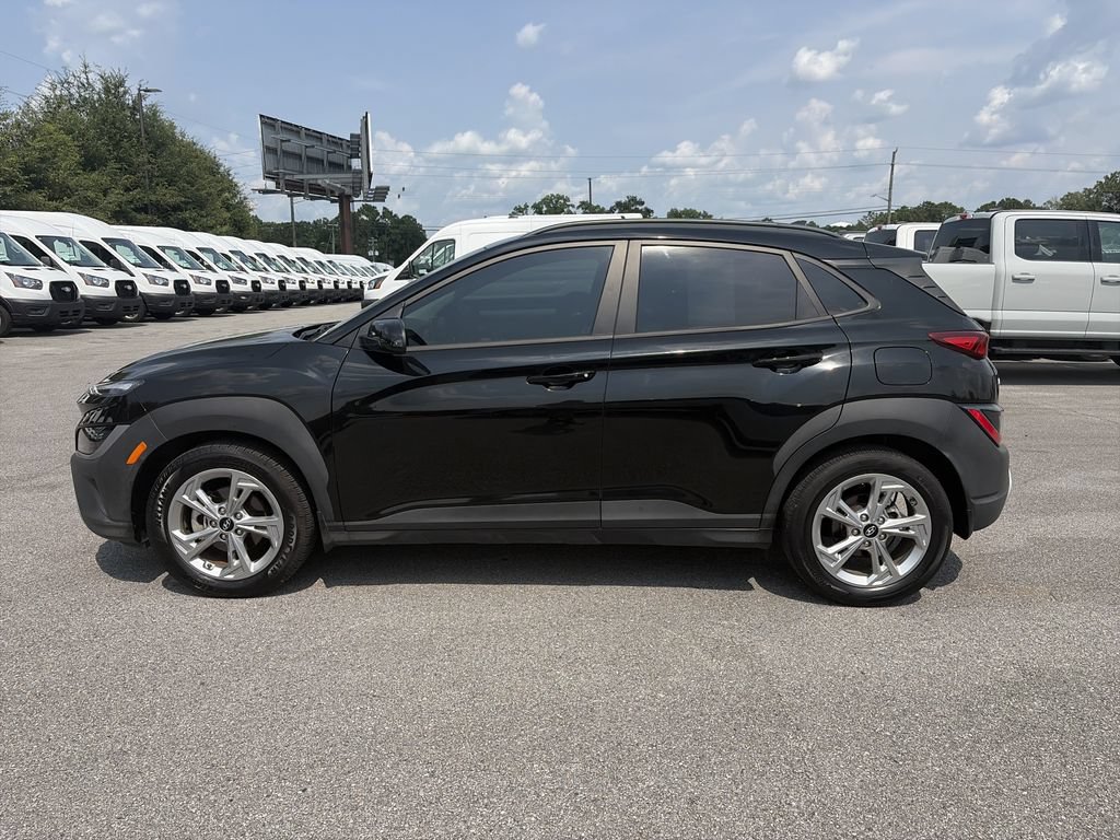 Used 2023 Hyundai Kona SEL FWD image 4