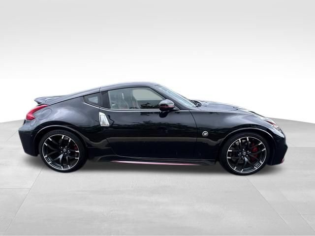Used 2016 Nissan 370Z NISMO RWD image 7