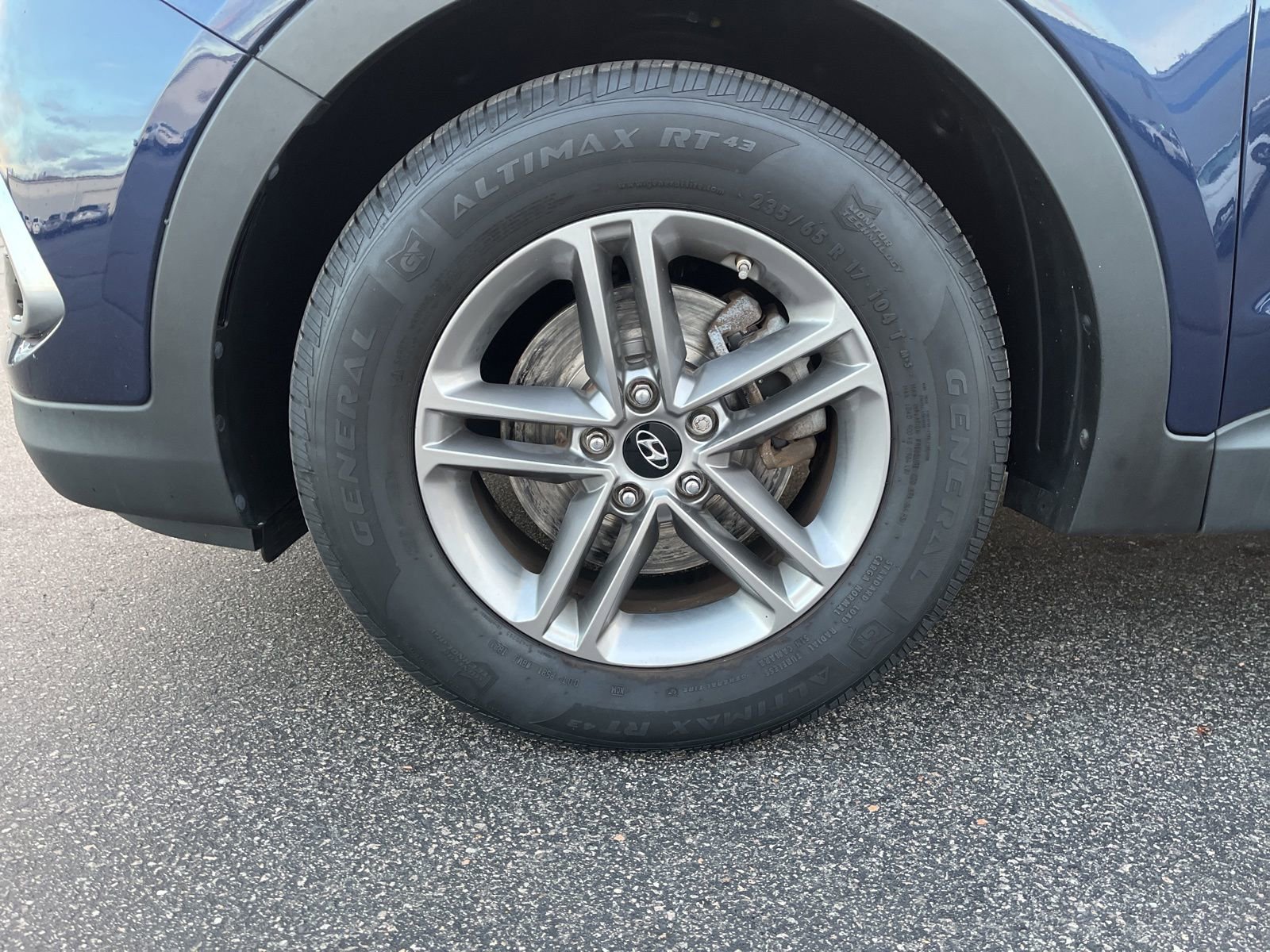 Used 2017 Hyundai Santa Fe Sport image 9