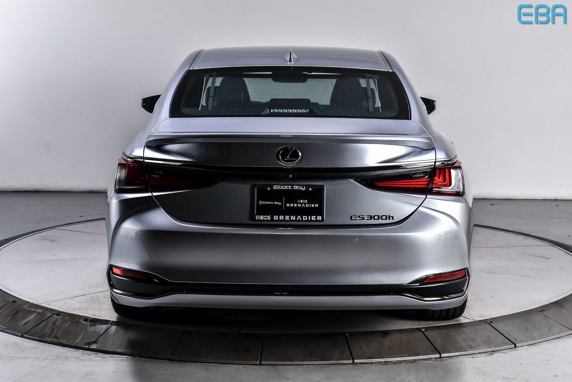 Used 2024 Lexus ES 300h F Sport w/ Accessory Package (Z2) FWD image 5