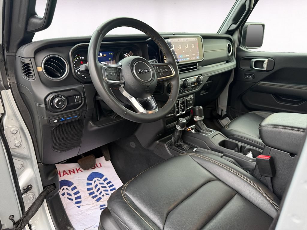 Used 2024 Jeep Wrangler Unlimited Sahara w/ Safety Group AWD/4WD image 10